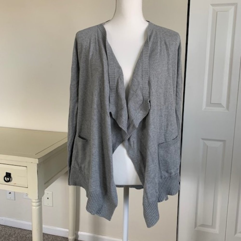 Gap Women's Gray Cardigan Sweater
